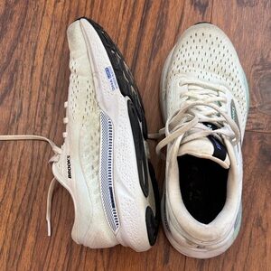 Brooks Adrenaline Running Shoes